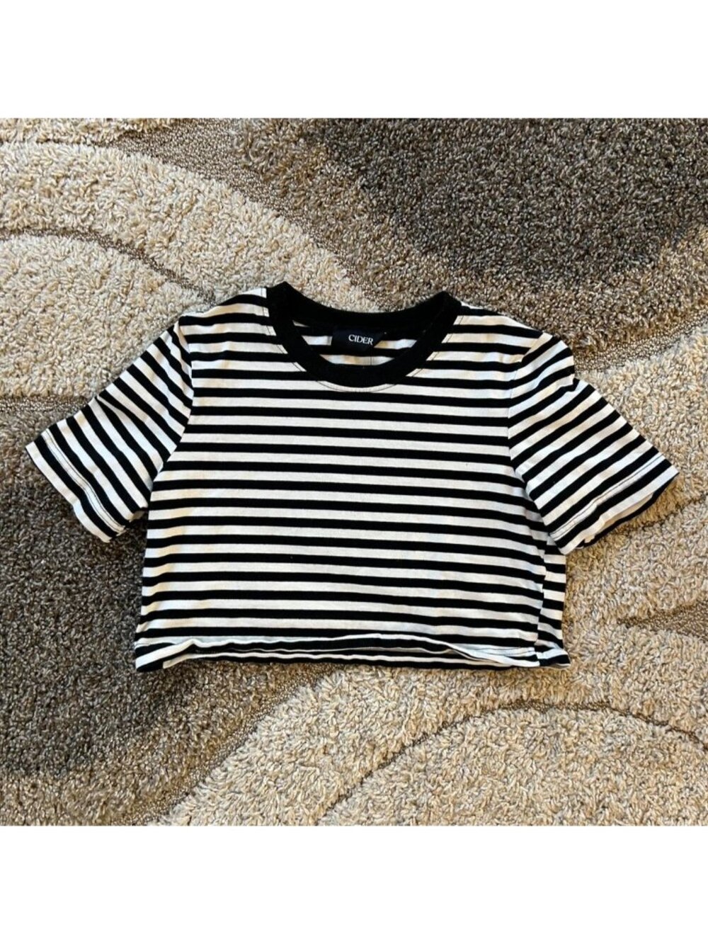 Cider black and white striped crop top, size small